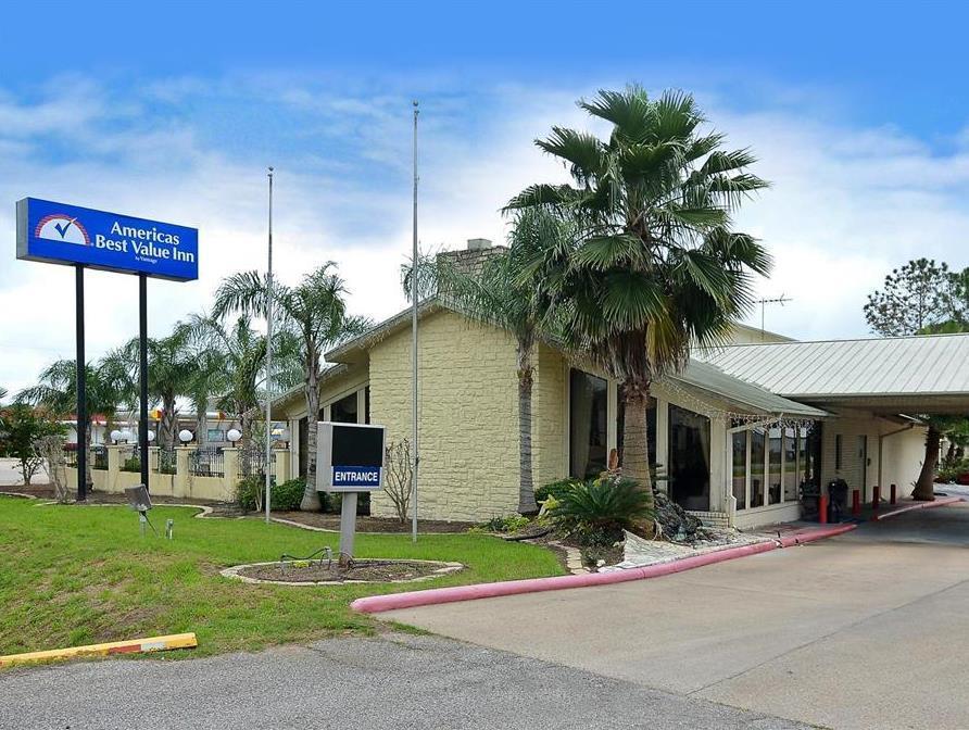 Americas Best Value Inn West Columbia Exterior photo